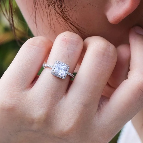 Host Pick! Sterling Silver 925 3KT Cubic Zirconia - Picture 7 of 10